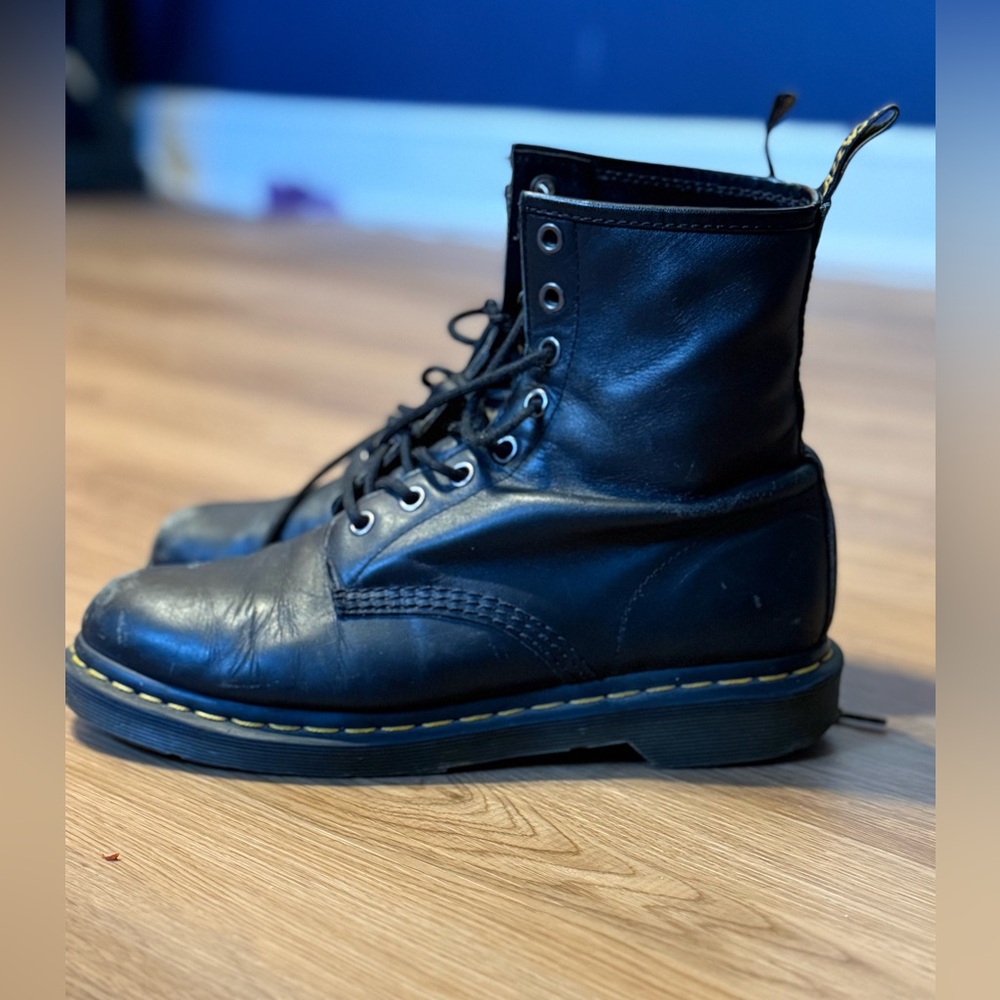 Doc Martens Woman’s Lace Up Combat Boots - Picture 2 of 11